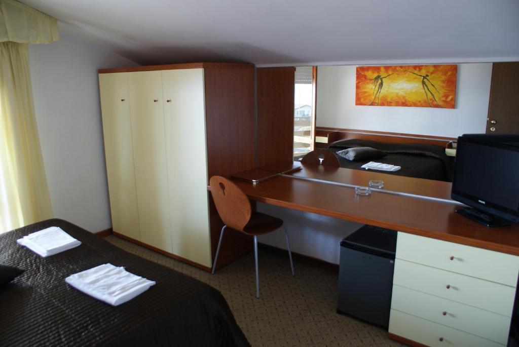 Hotel Michela Марина-ди-Масса Номер фото