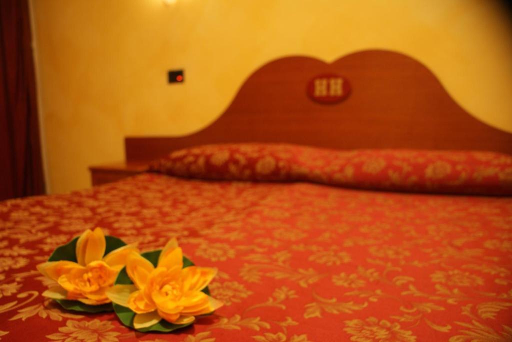 Hotel Michela Марина-ди-Масса Номер фото
